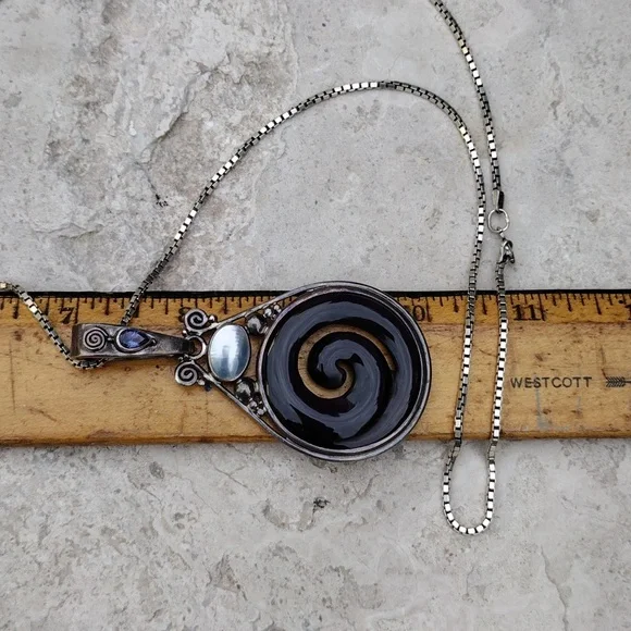 RARE SAJEN Sterling Silver Amethyst Purple Cats Eye Spiral Pearl Pendant w Chain